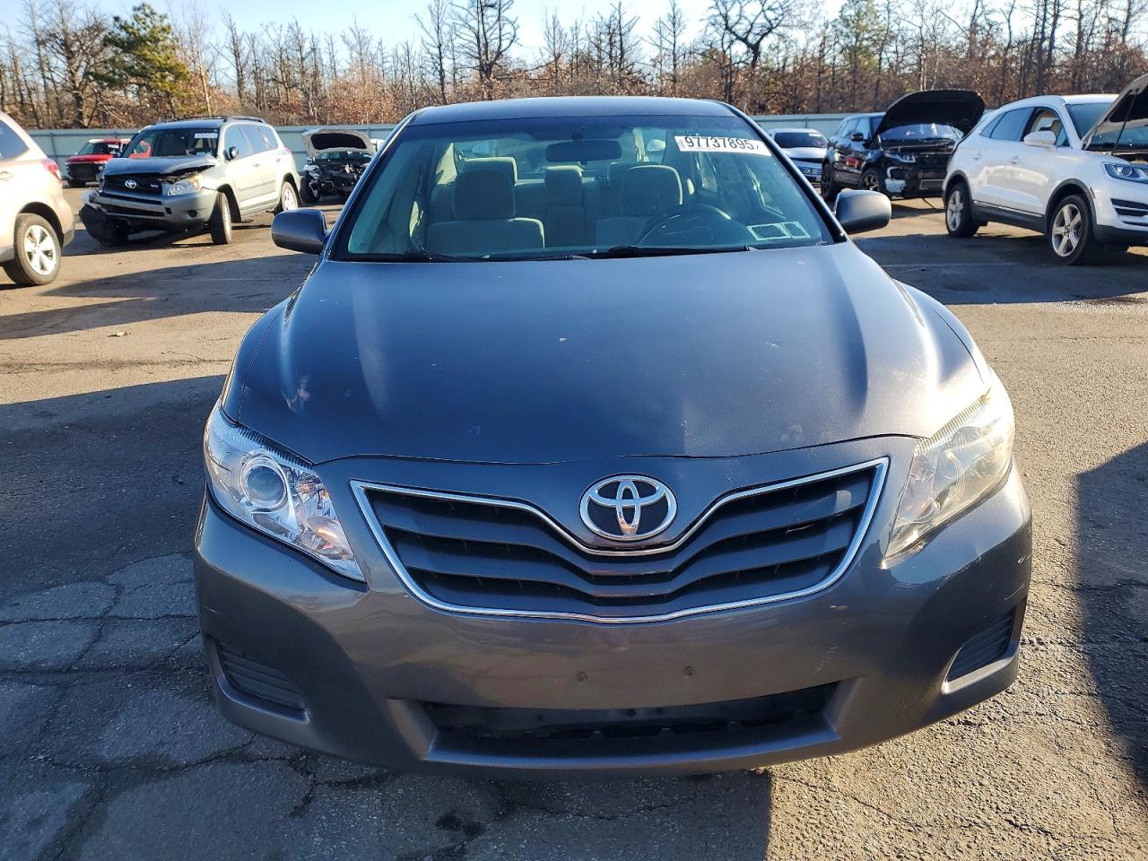 2011 TOYOTA CAMRY BASE photo 5
