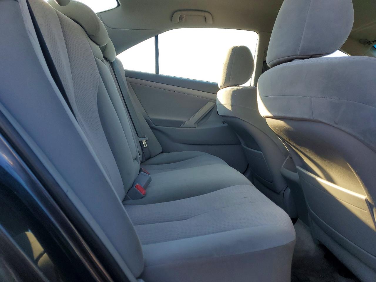 2011 TOYOTA CAMRY BASE photo 10