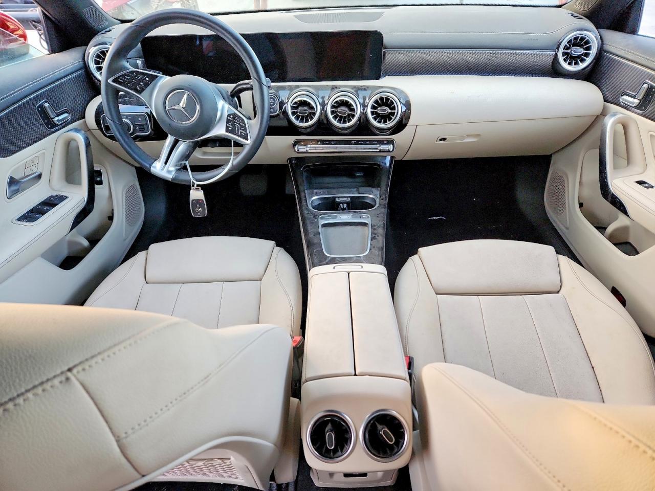 2025 MERCEDES-BENZ CLA 250 photo 8
