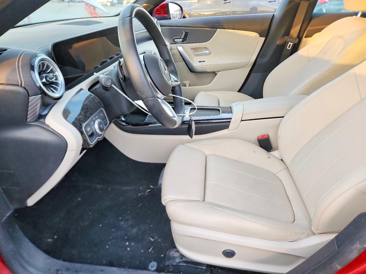 2025 MERCEDES-BENZ CLA 250 photo 7