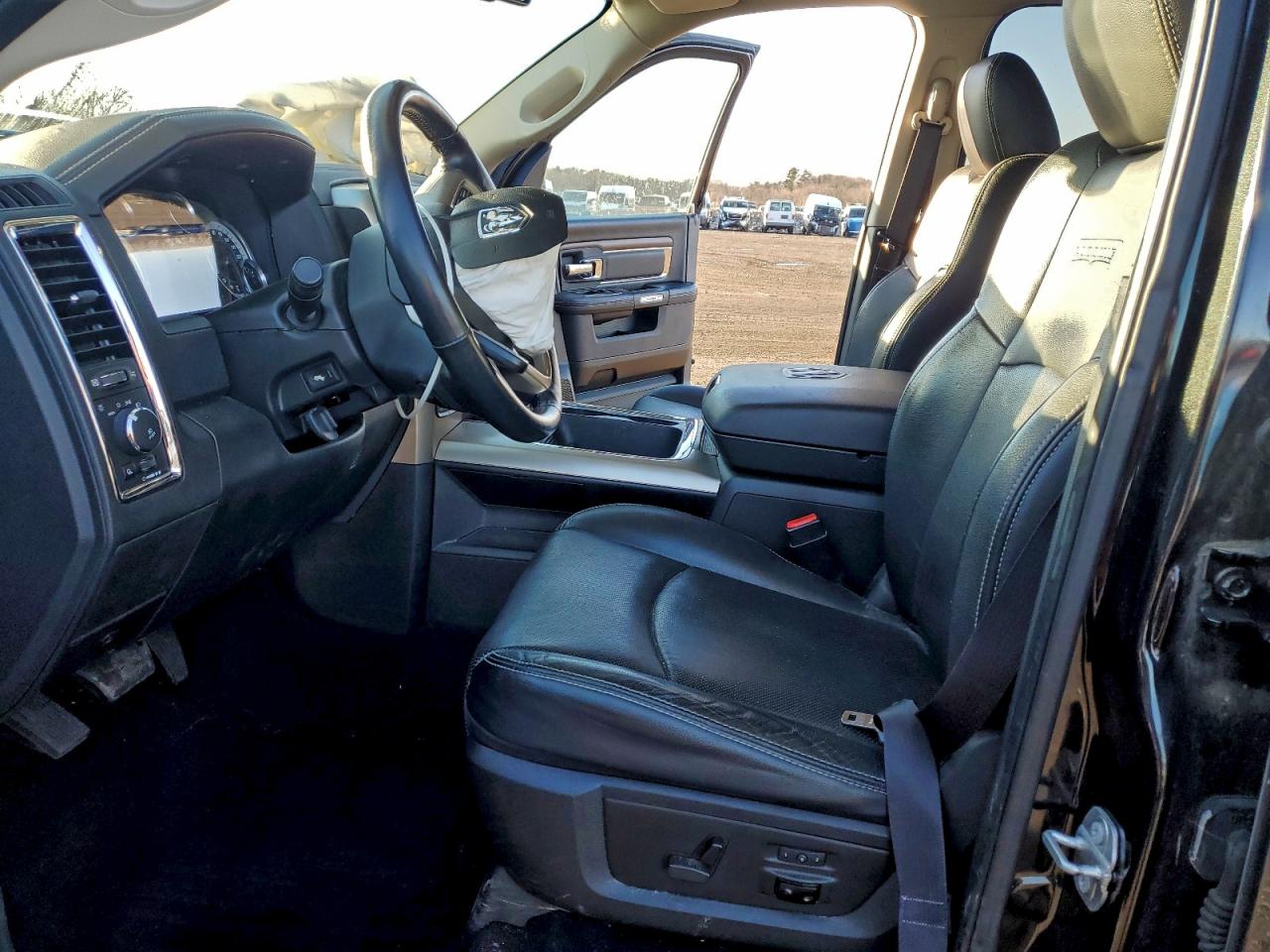 2017 RAM 1500 LARAMIE photo 7