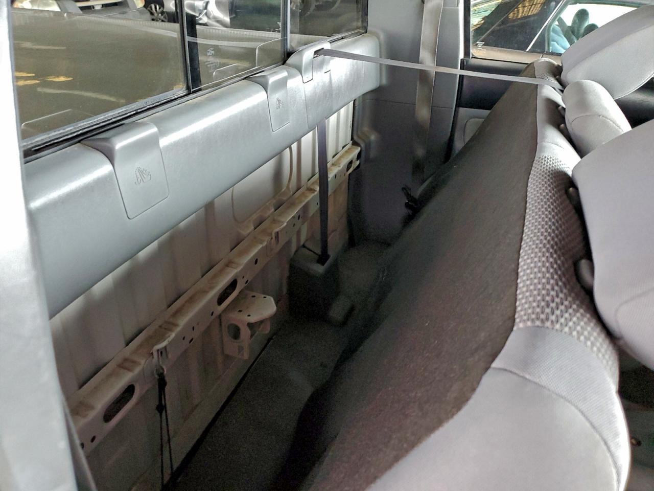 2009 TOYOTA TACOMA photo 10