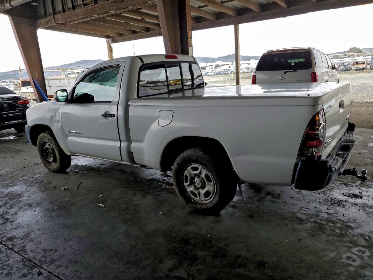 2009 TOYOTA TACOMA photo 2