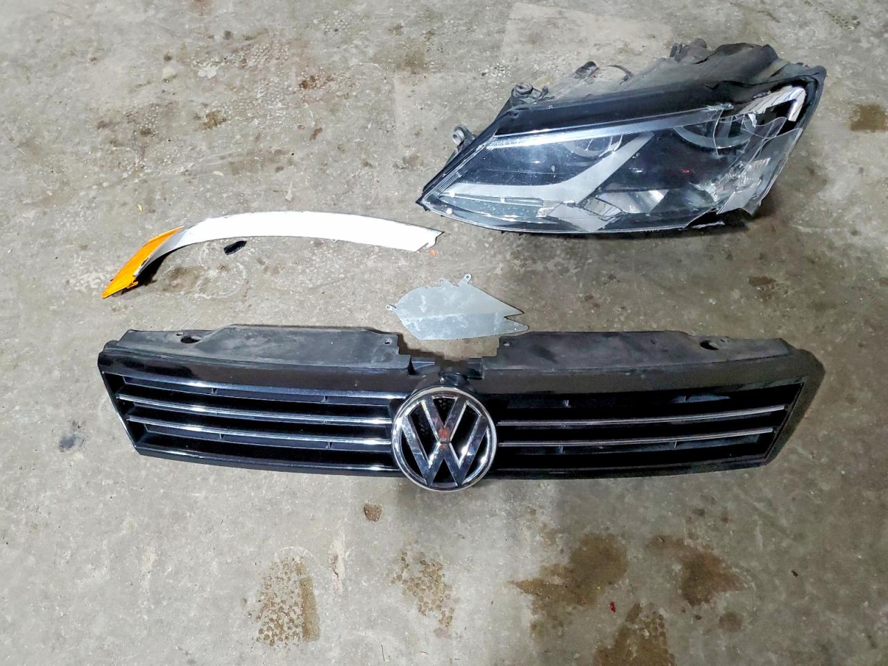 2013 VOLKSWAGEN JETTA TDI photo 12