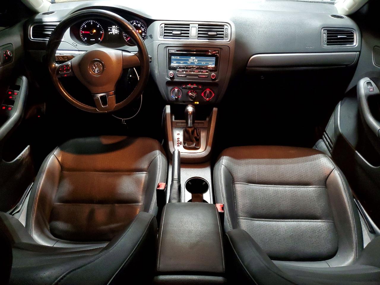 2013 VOLKSWAGEN JETTA TDI photo 8