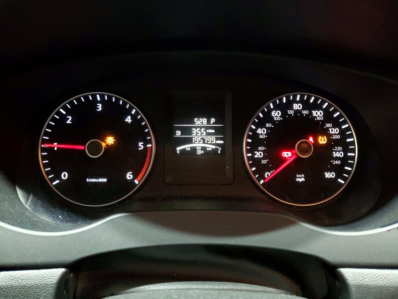 2013 VOLKSWAGEN JETTA TDI photo 9