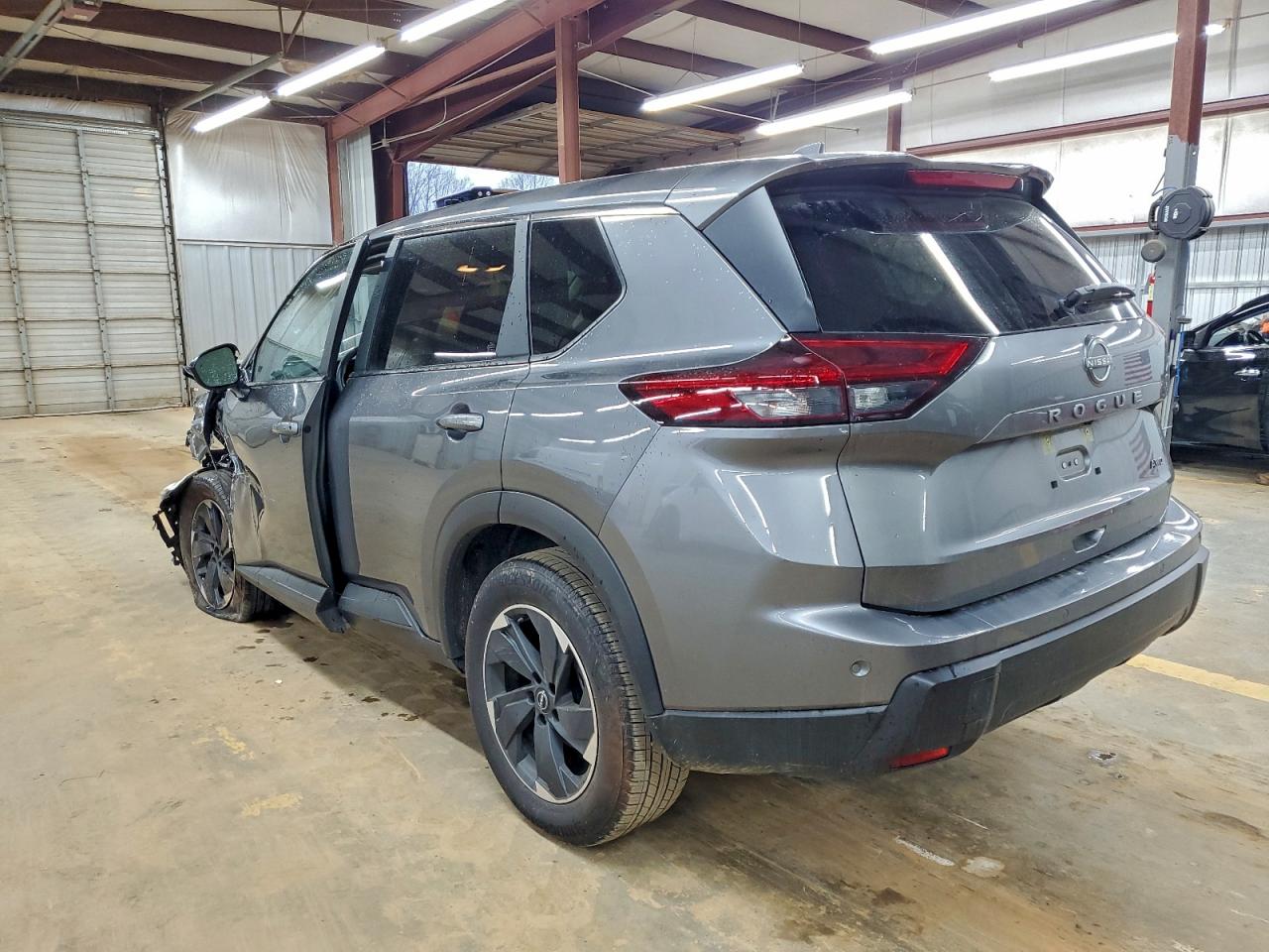 2025 NISSAN ROGUE SV photo 3