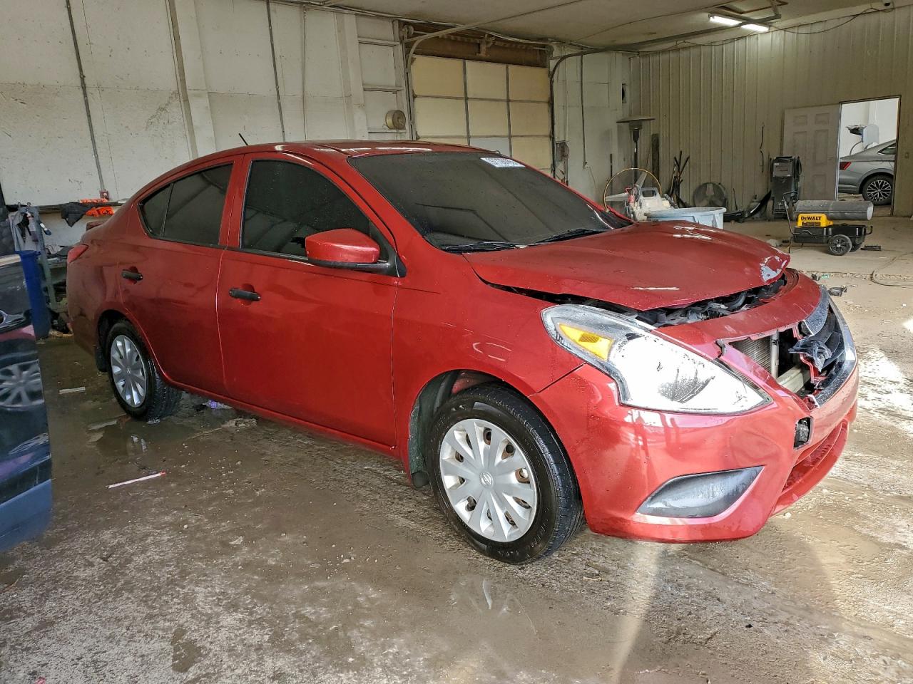 2018 NISSAN VERSA S PLUS photo 4