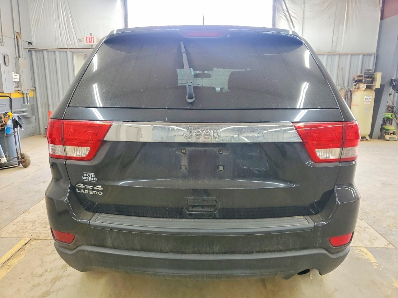 2012 JEEP GRAND CHEROKEE LAREDO photo 6