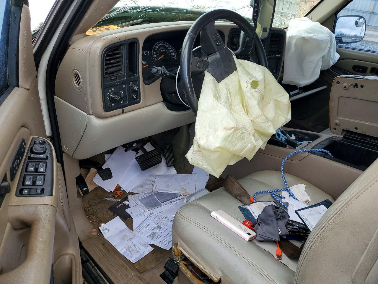 2005 GMC YUKON XL C1500 photo 15