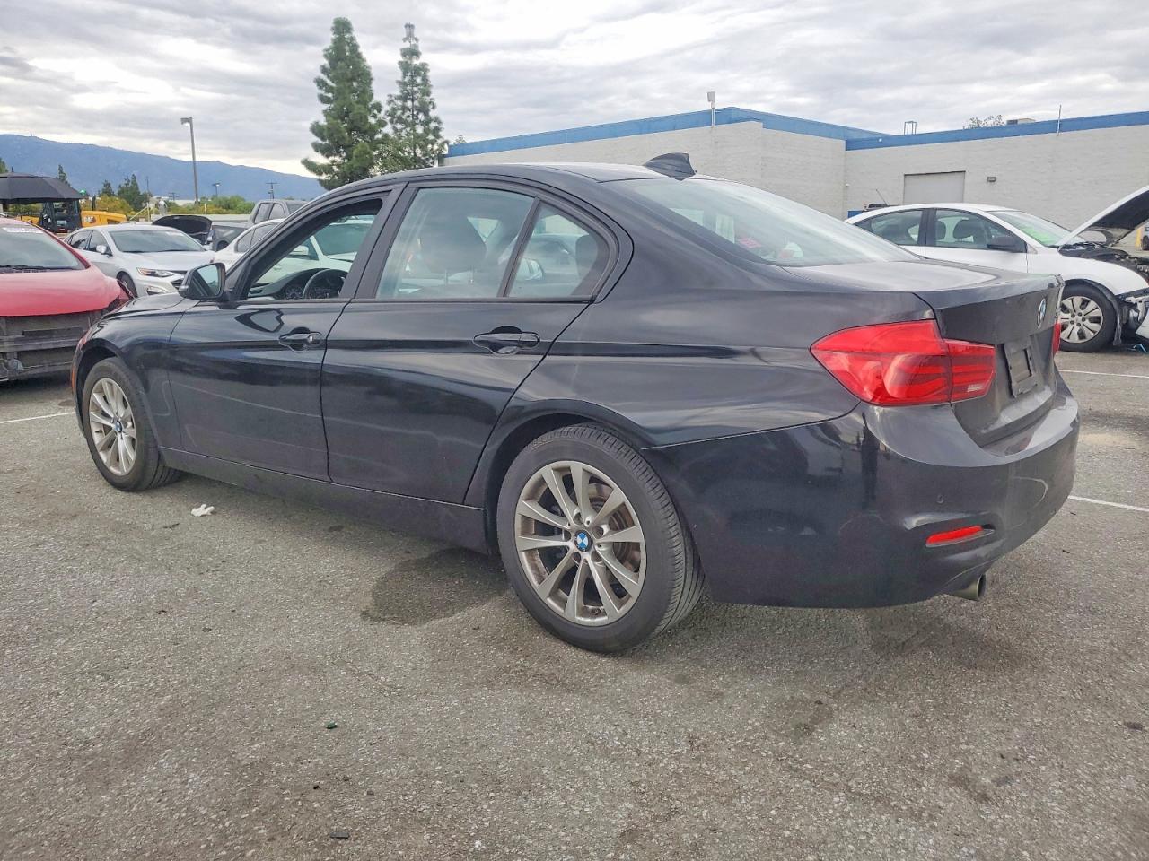 2017 BMW 320 I photo 2