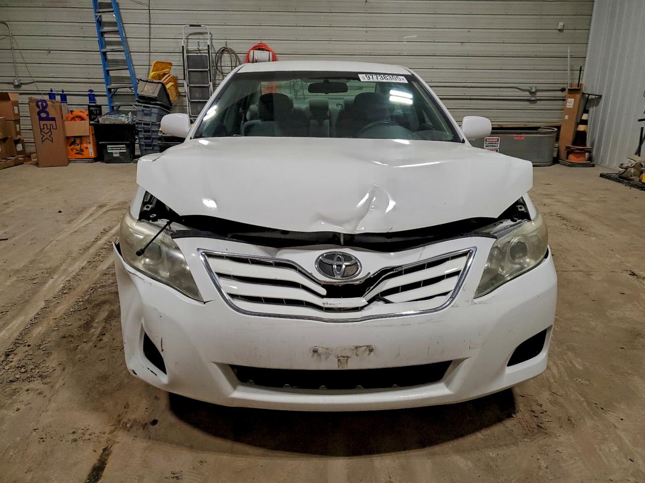 2010 TOYOTA CAMRY BASE photo 5