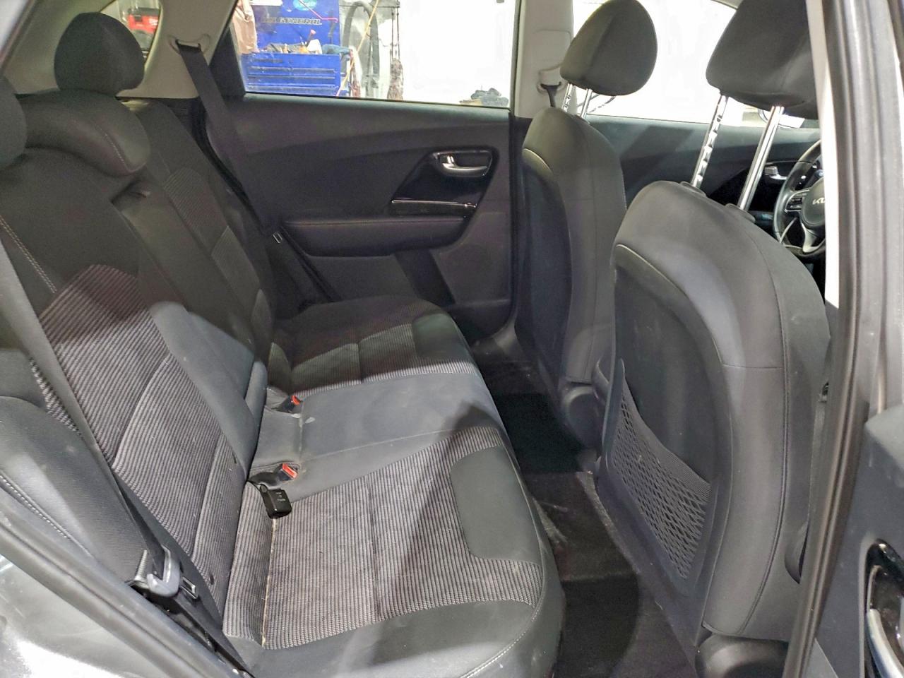 2022 KIA NIRO LX photo 19