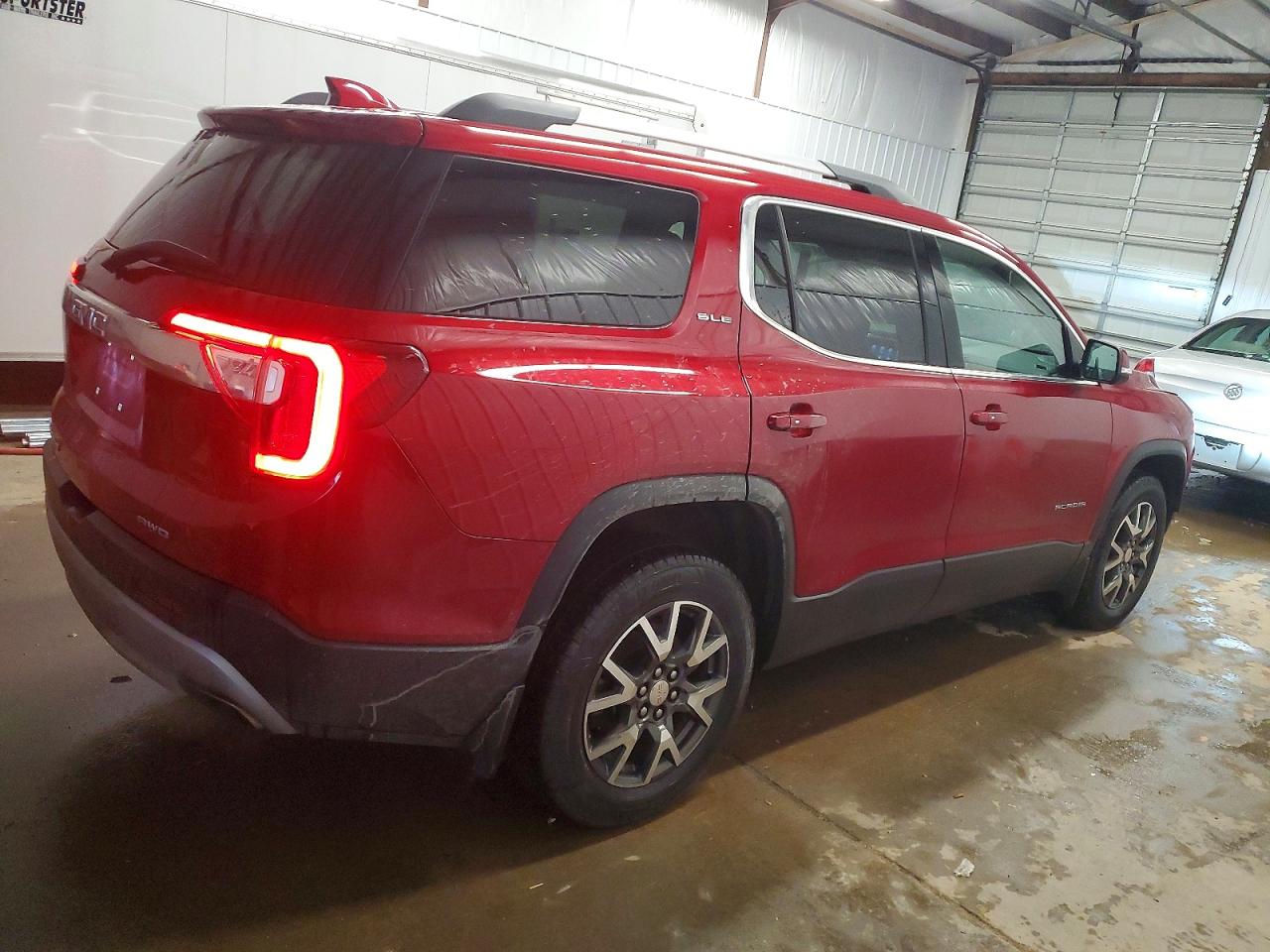 2021 GMC ACADIA SLE photo 3