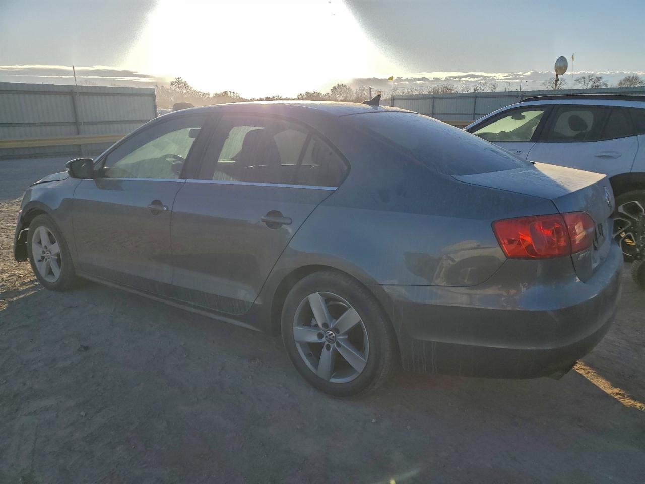 2014 VOLKSWAGEN JETTA TDI photo 2