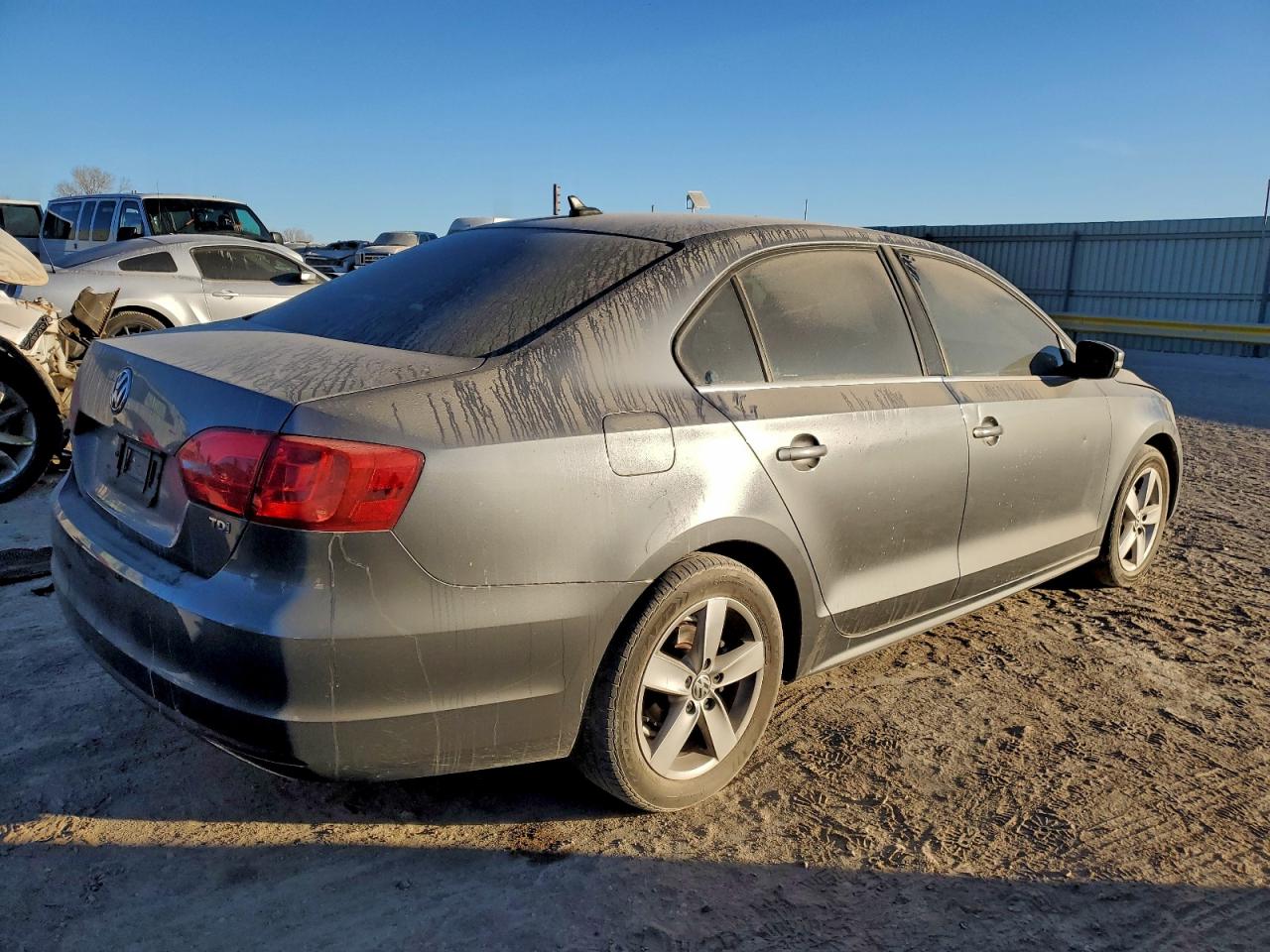 2014 VOLKSWAGEN JETTA TDI photo 3