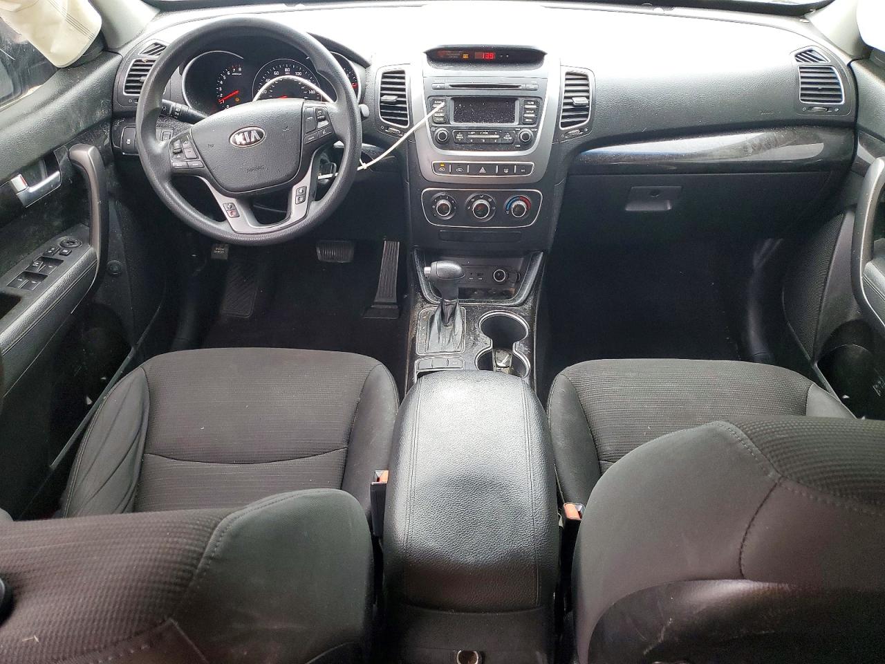 2014 KIA SORENTO LX photo 8