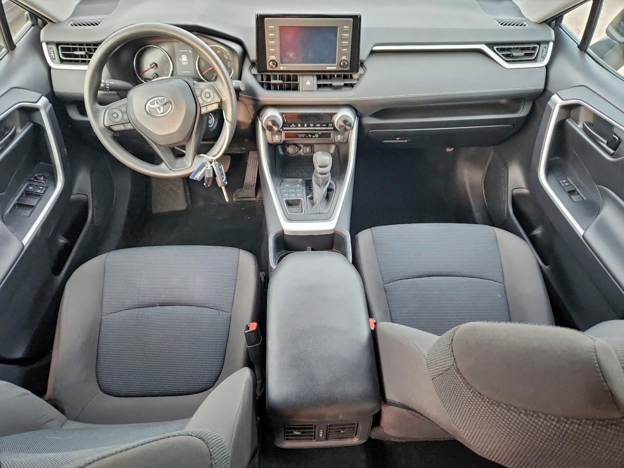 2022 TOYOTA RAV4 LE photo 15