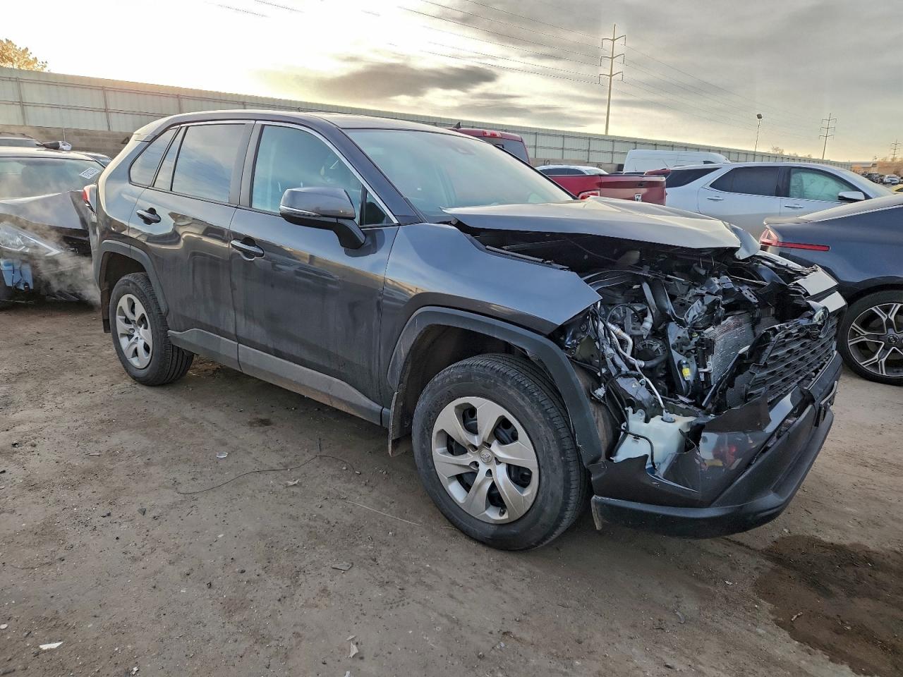 2022 TOYOTA RAV4 LE photo 7