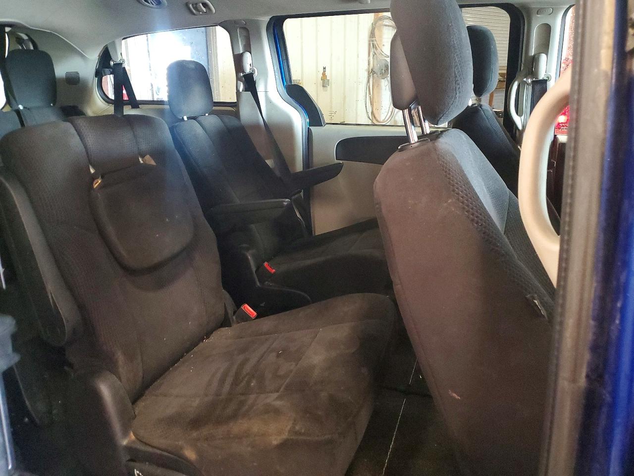 2013 DODGE GRAND CARAVAN SXT photo 11