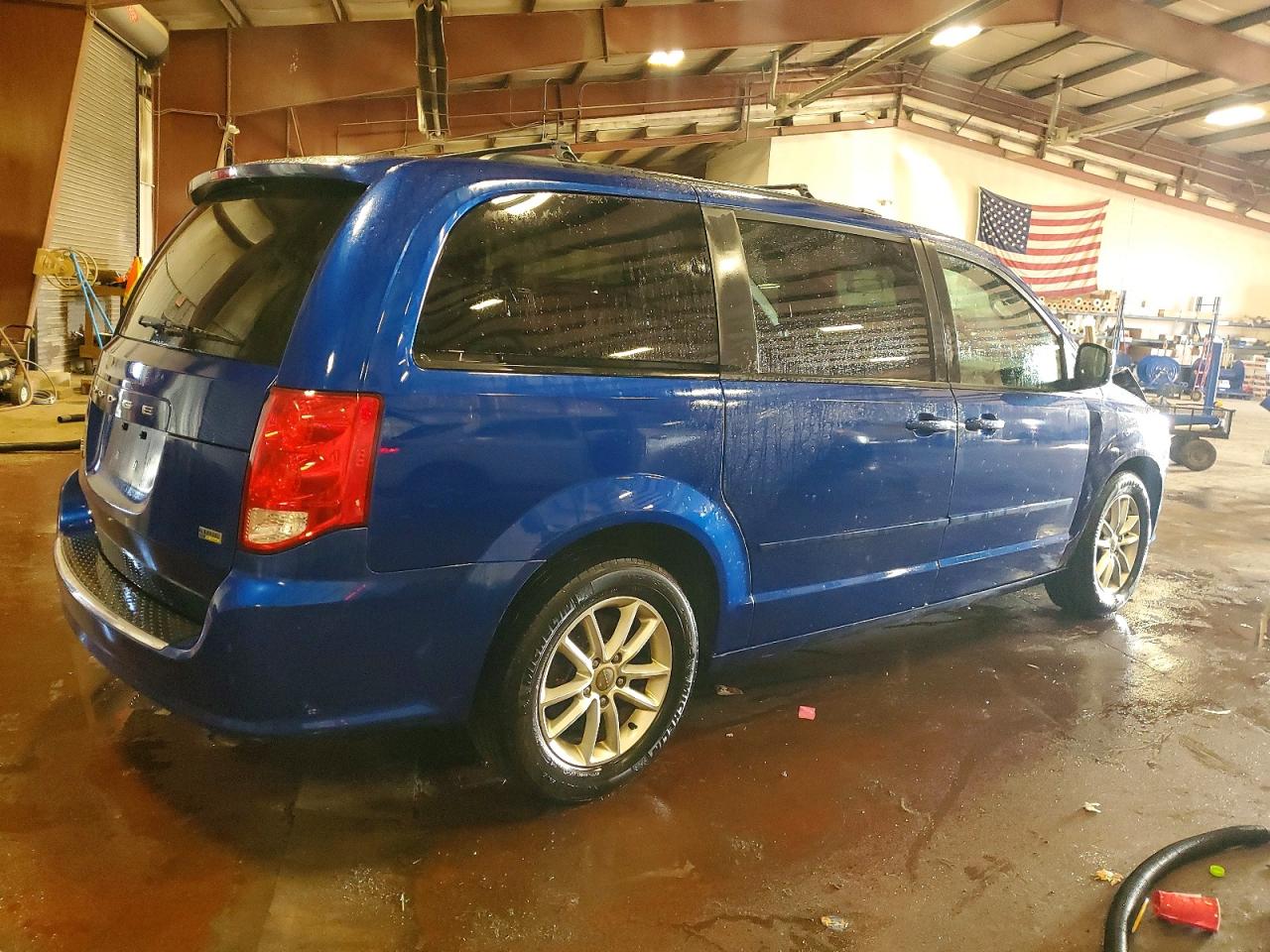 2013 DODGE GRAND CARAVAN SXT photo 3