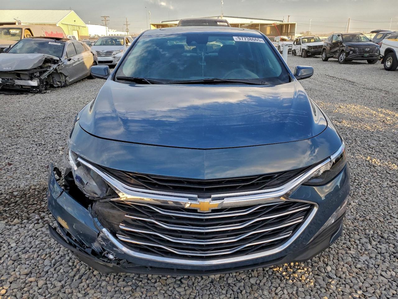 2024 CHEVROLET MALIBU LT photo 5