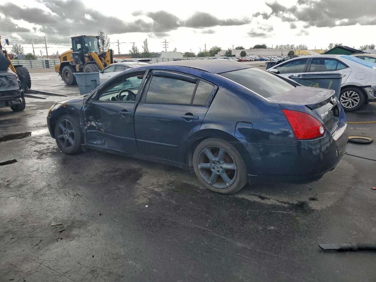 2005 NISSAN MAXIMA SE photo 2