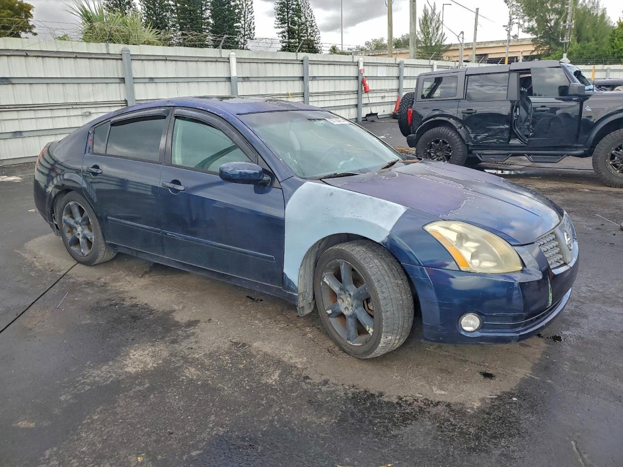 2005 NISSAN MAXIMA SE photo 4