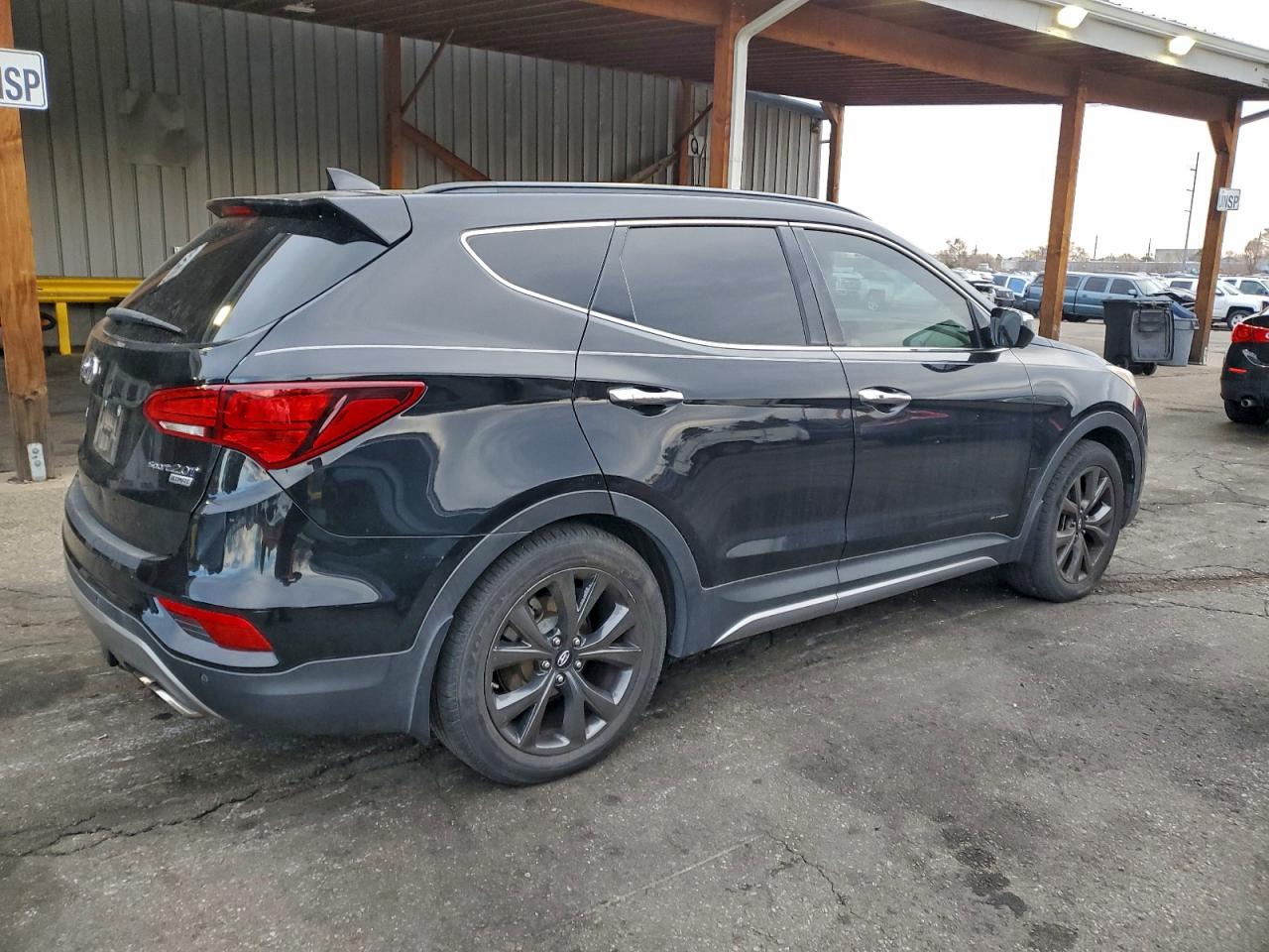 2017 HYUNDAI SANTA FE SPORT photo 3