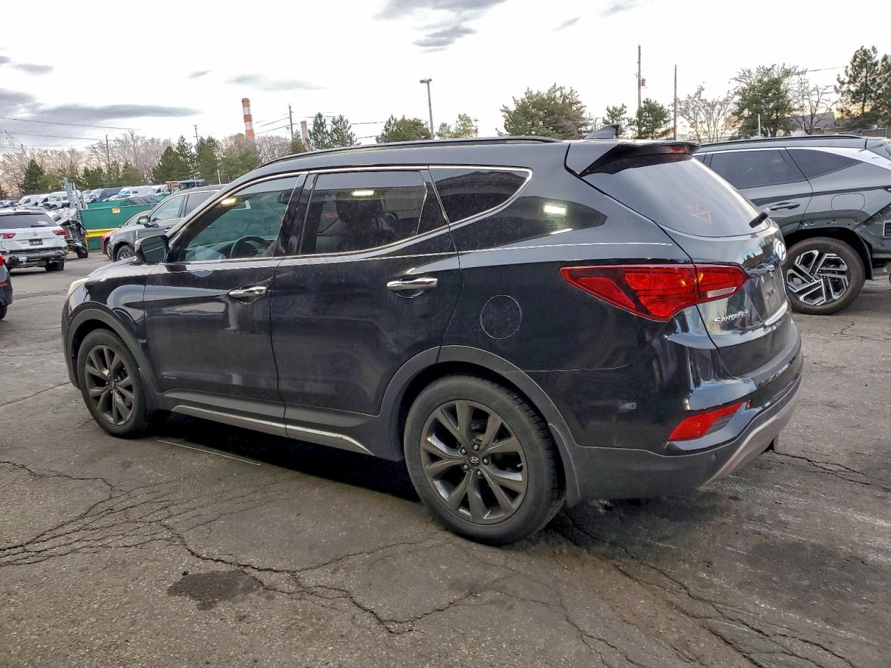 2017 HYUNDAI SANTA FE SPORT photo 2