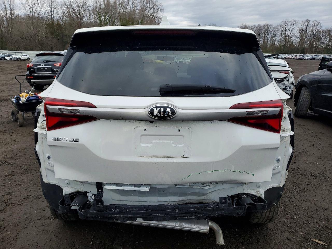 2021 KIA SELTOS LX photo 6