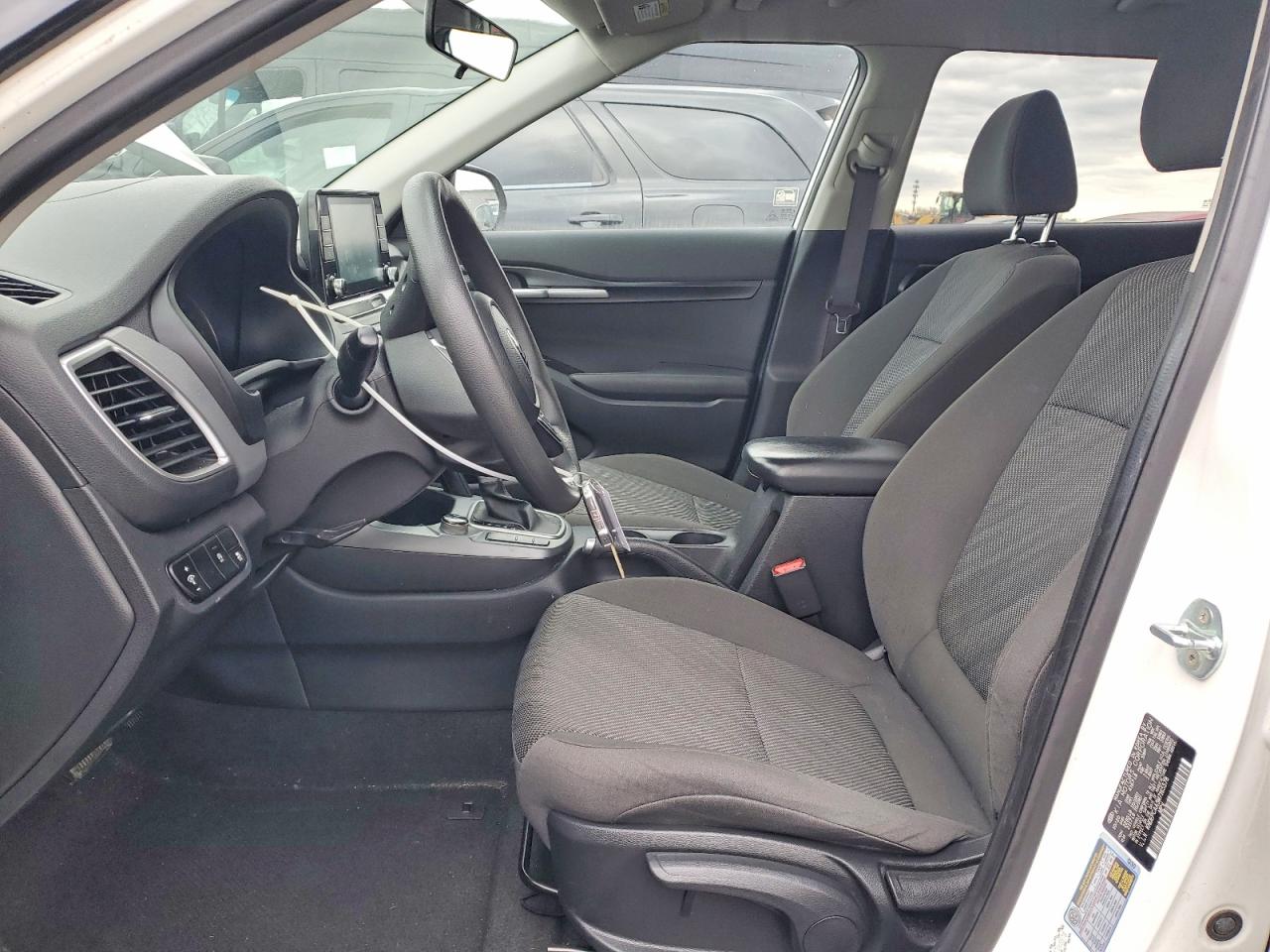 2021 KIA SELTOS LX photo 7
