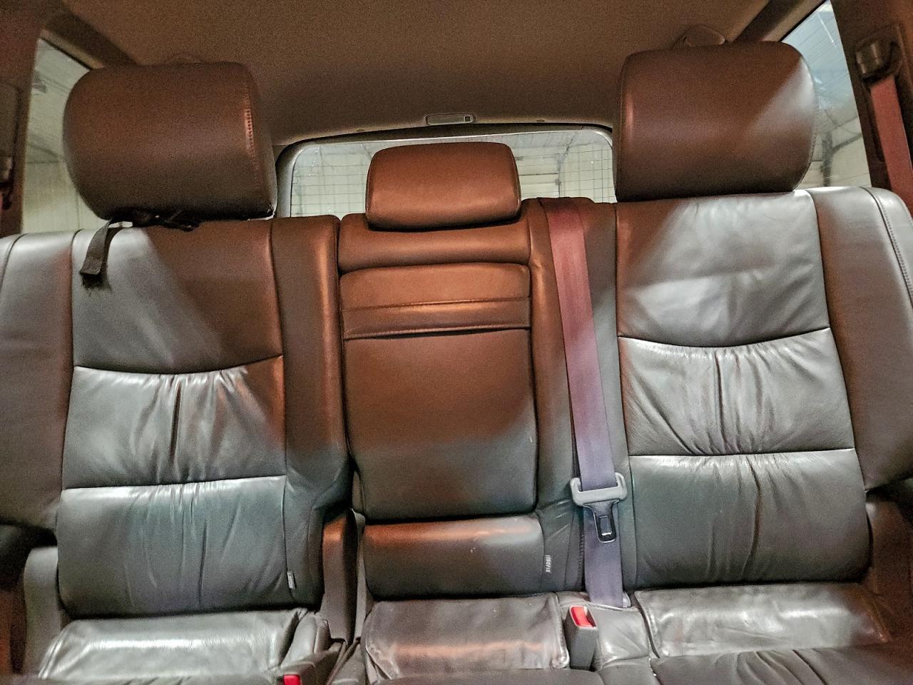 2004 LEXUS GX 470 photo 28