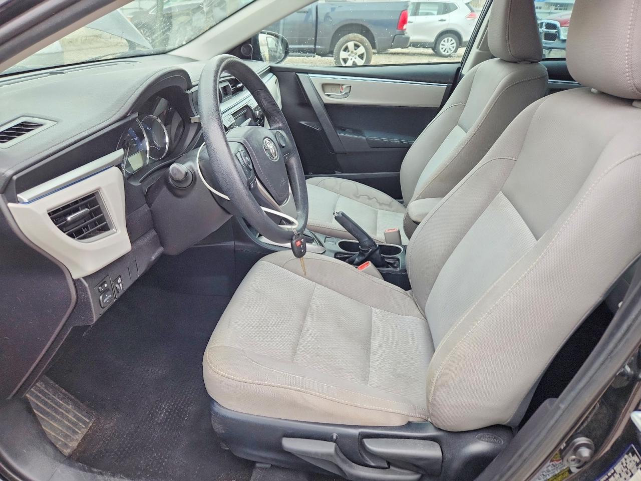 2016 TOYOTA COROLLA L photo 7