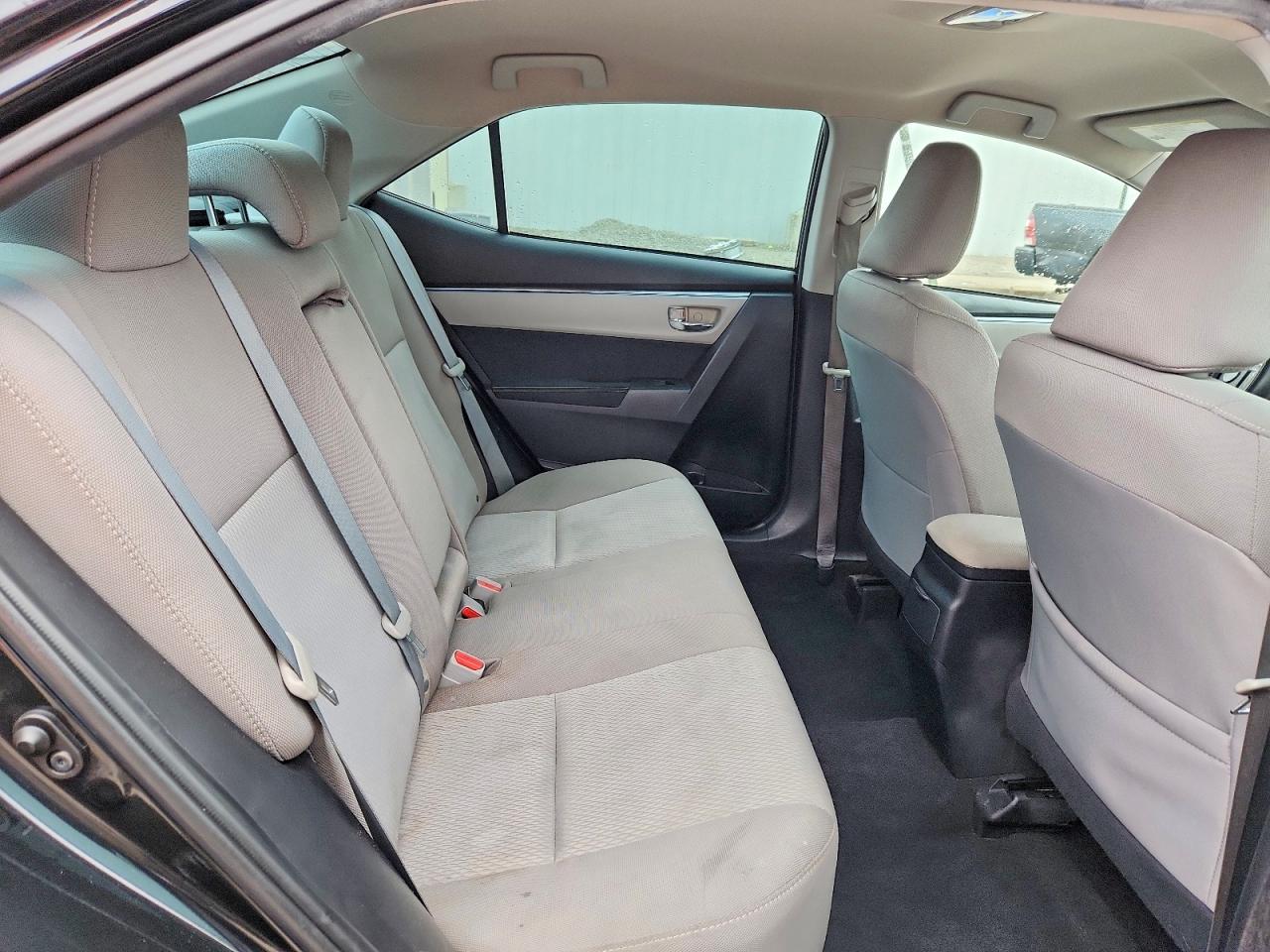 2016 TOYOTA COROLLA L photo 10