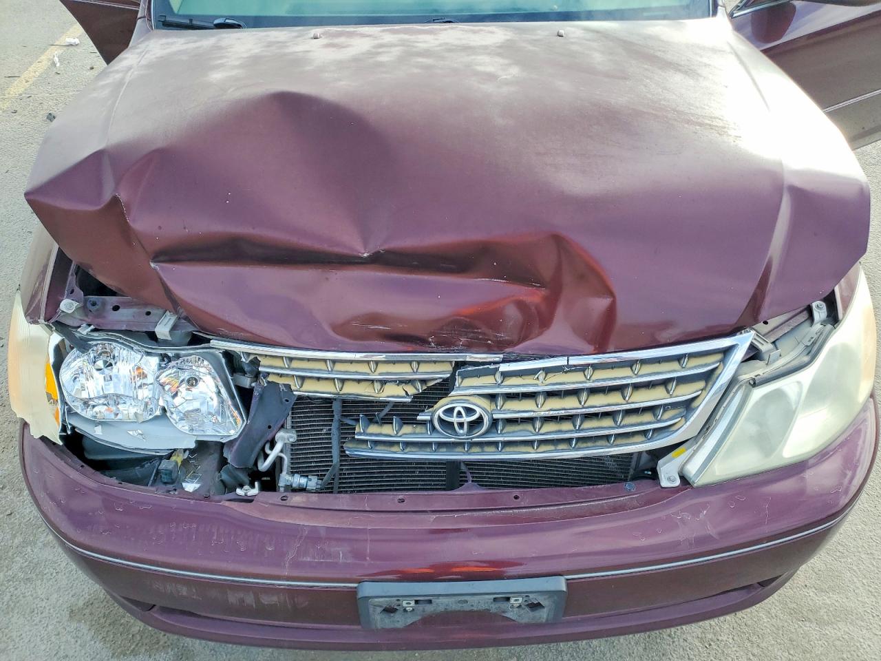 2003 TOYOTA AVALON XL photo 11
