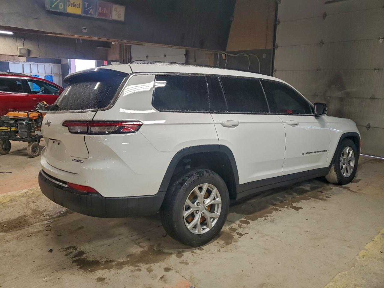 2023 JEEP GRAND CHEROKEE L LIMITED photo 3