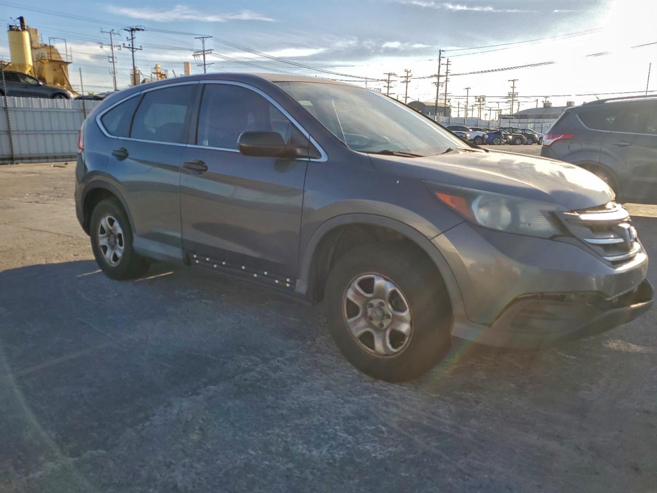 2014 HONDA CR-V LX photo 4
