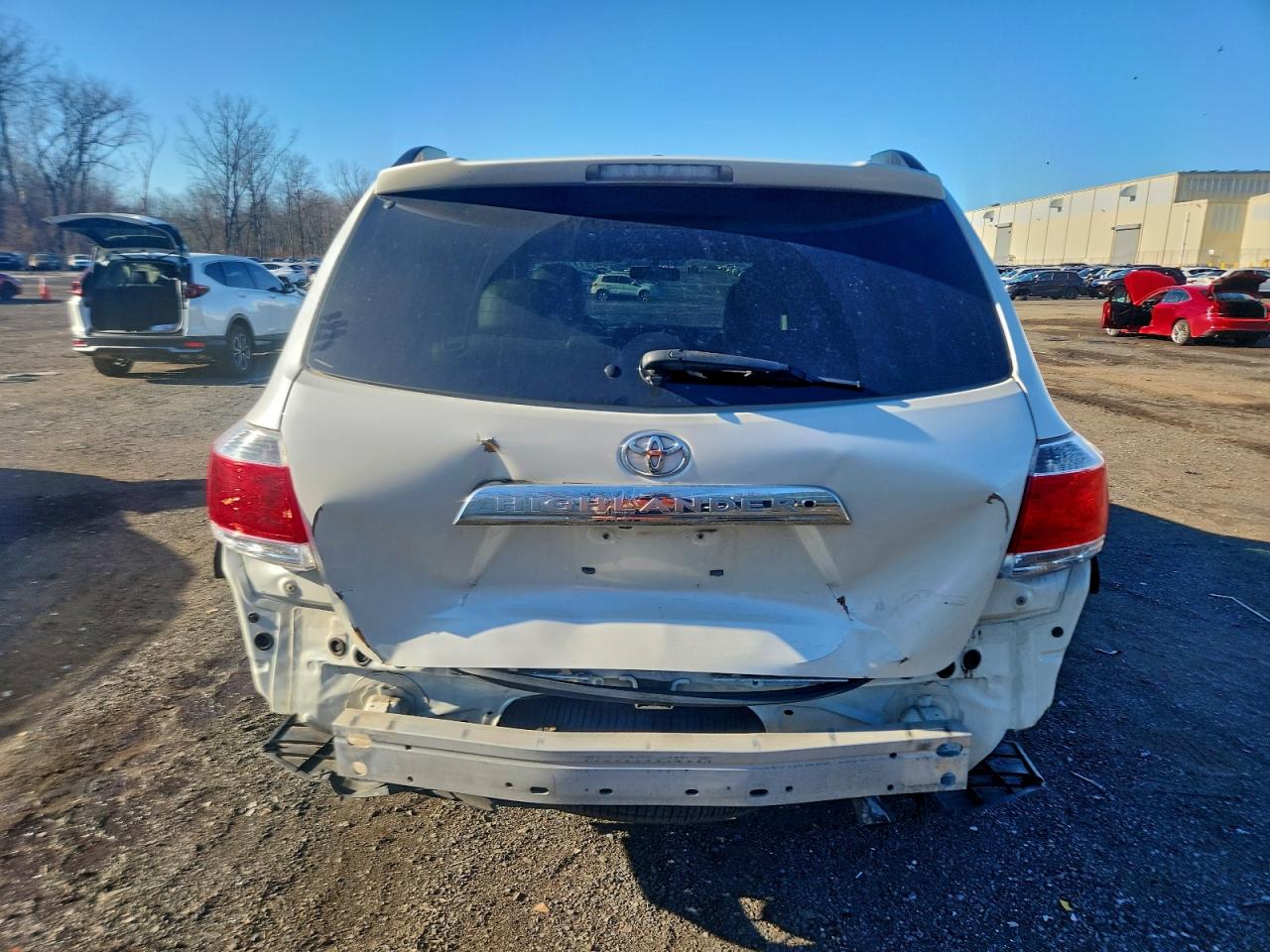 2012 TOYOTA HIGHLANDER BASE photo 6