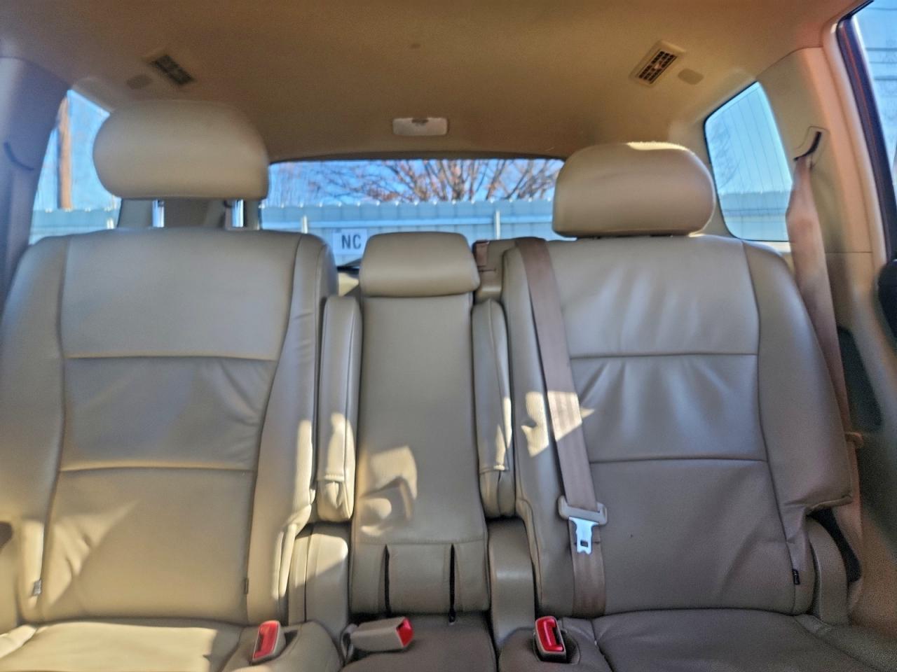 2012 TOYOTA HIGHLANDER BASE photo 10