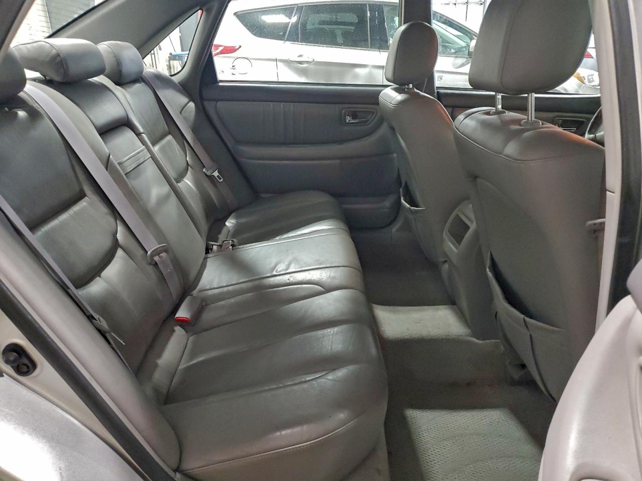 2002 TOYOTA AVALON XL photo 10