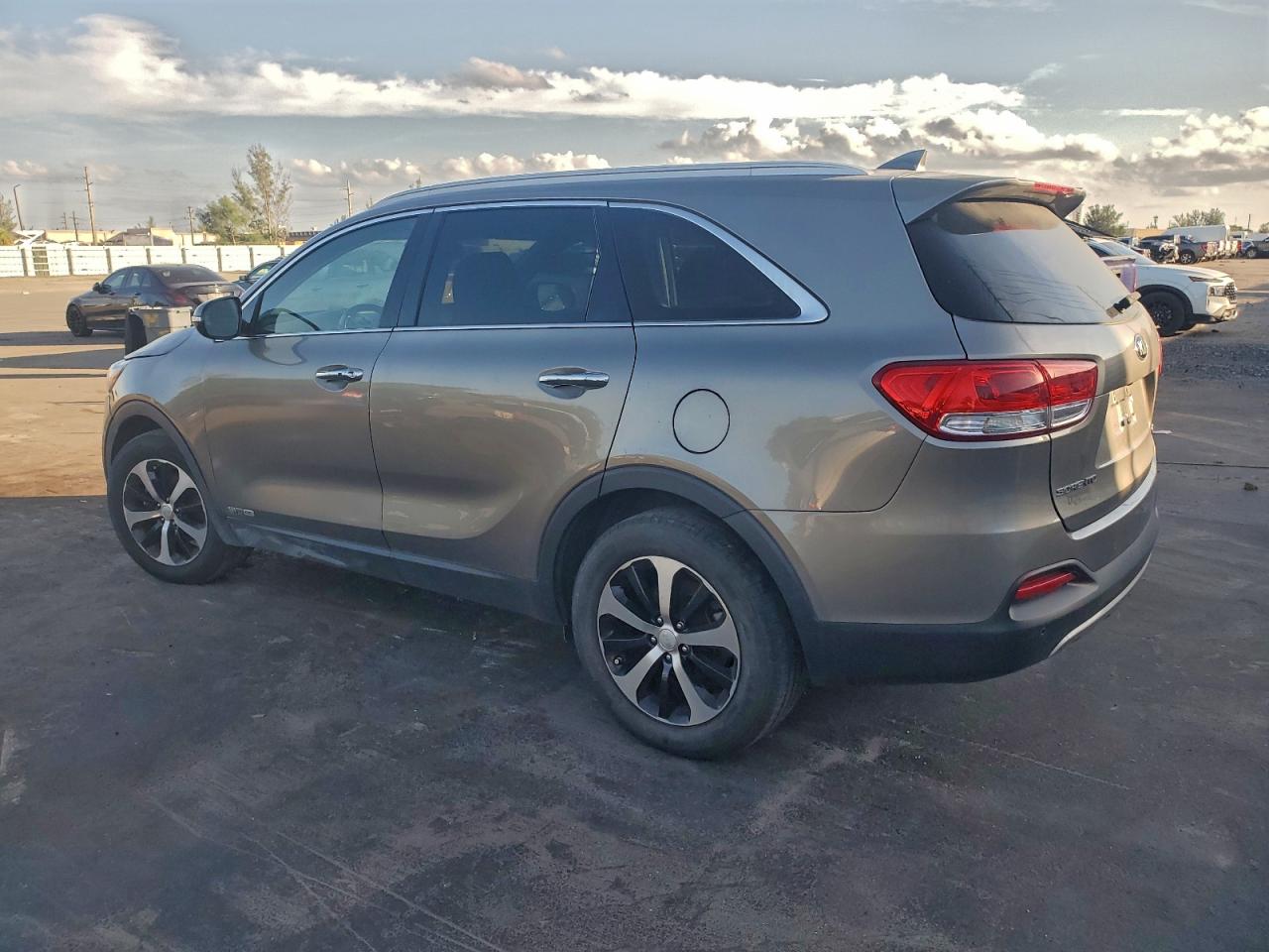 2017 KIA SORENTO EX photo 5