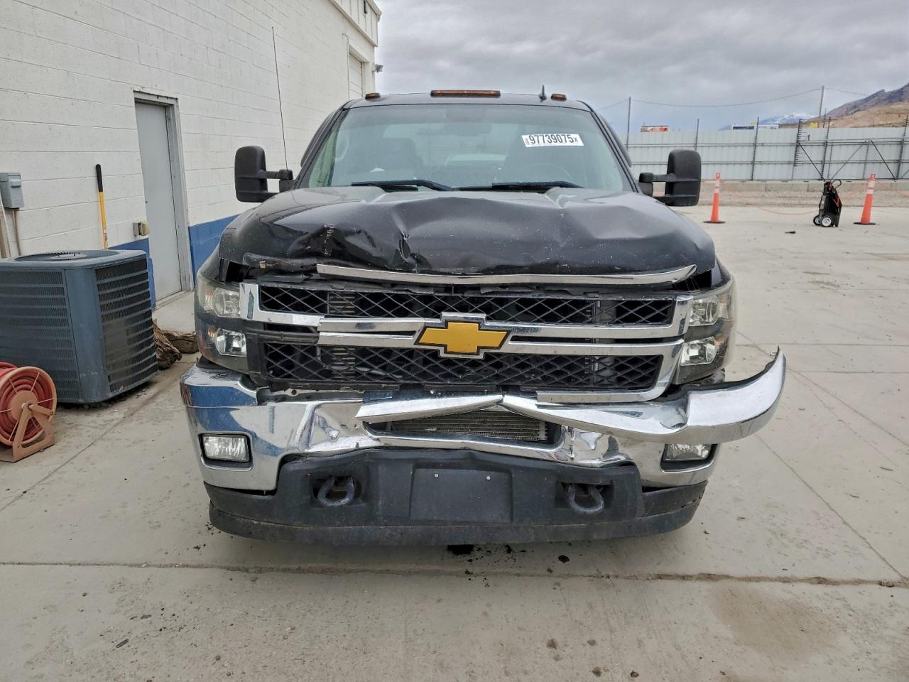 2014 CHEVROLET SILVERADO K3500 LTZ photo 5