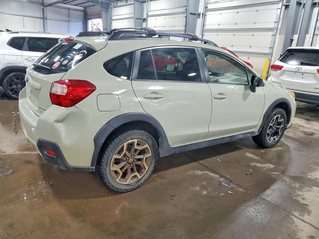 2017 SUBARU CROSSTREK photo 5