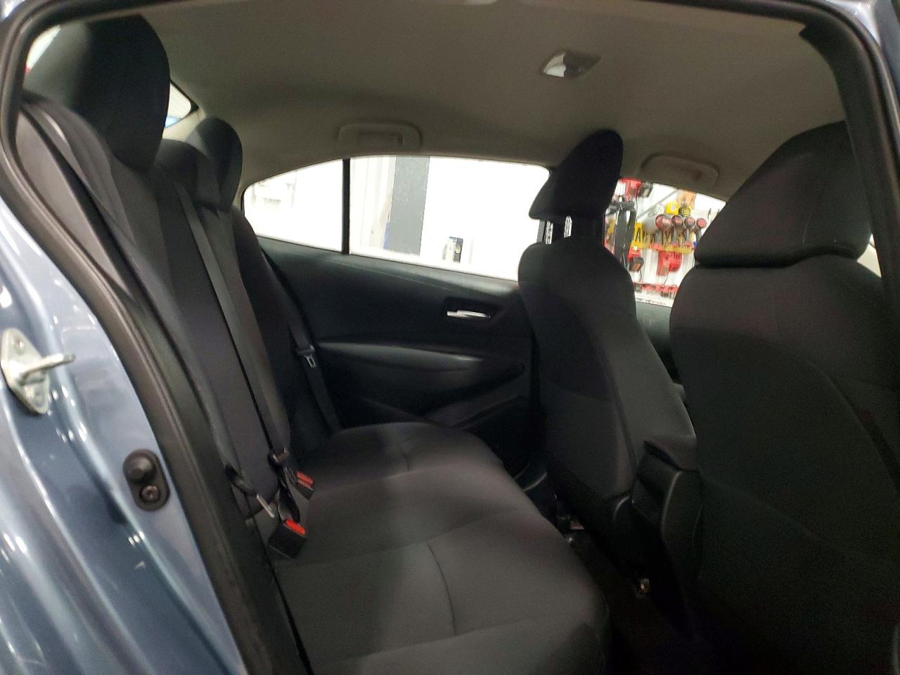 2020 TOYOTA COROLLA LE photo 10