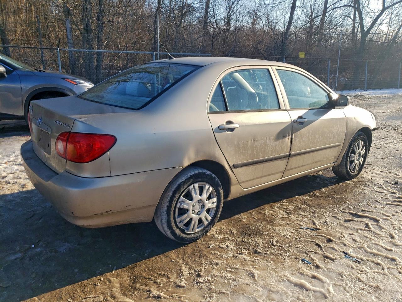2004 TOYOTA COROLLA CE photo 3