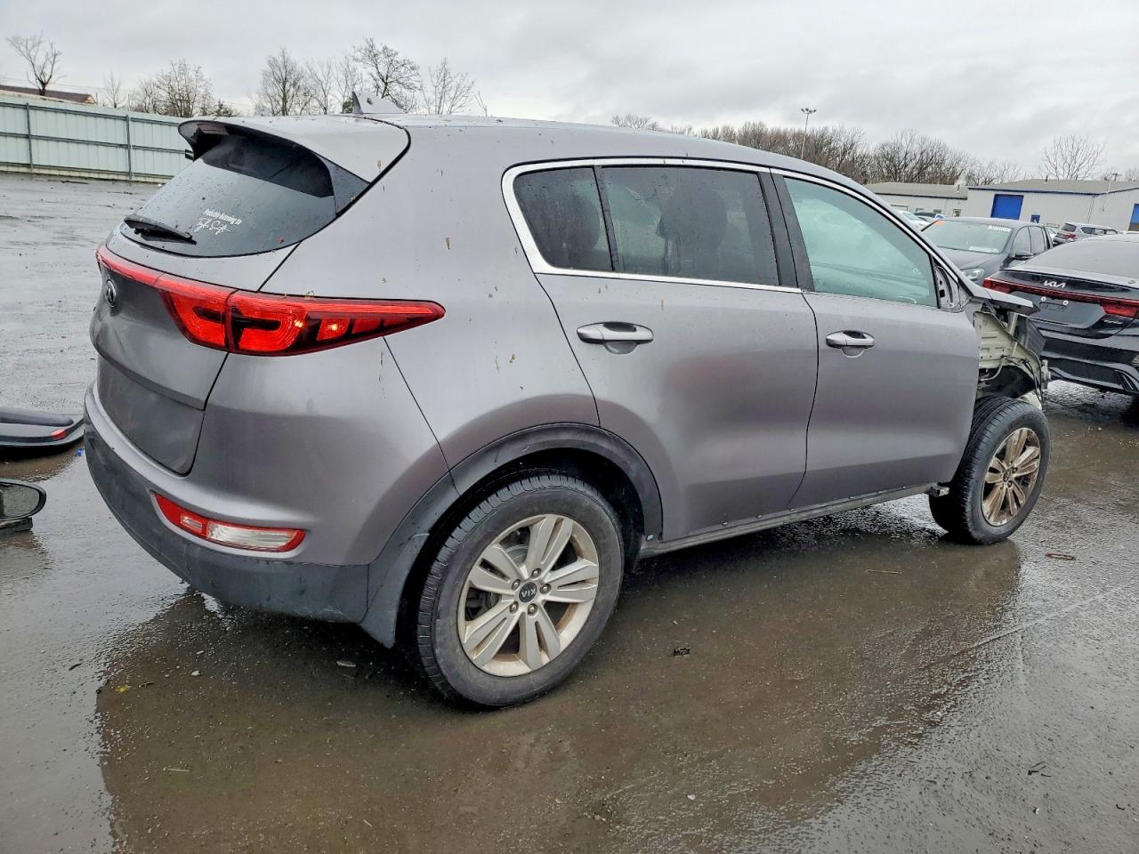 2019 KIA SPORTAGE LX photo 3