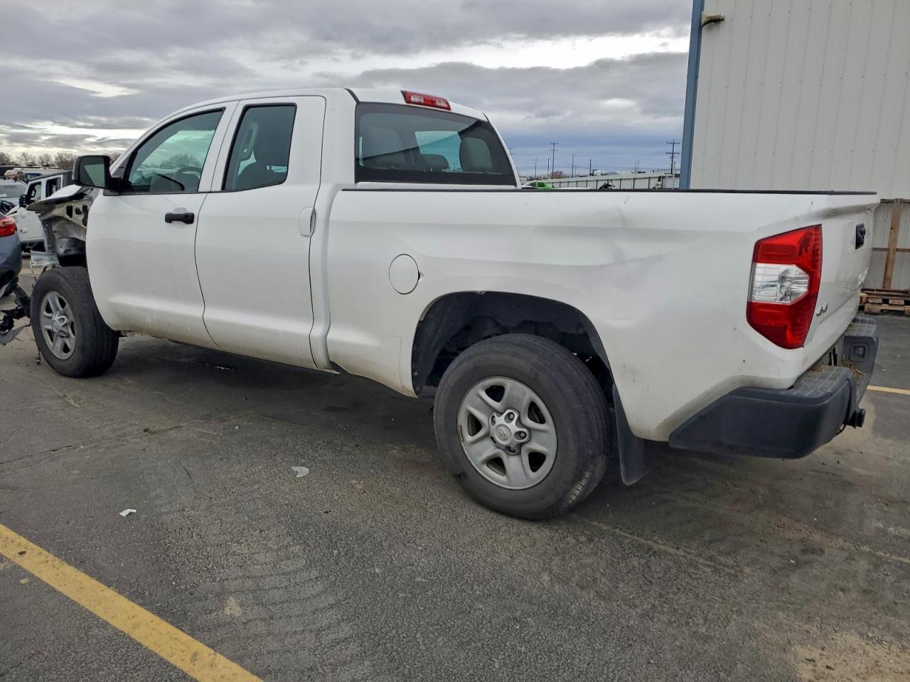 2018 TOYOTA TUNDRA DOUBLE CAB SR photo 2
