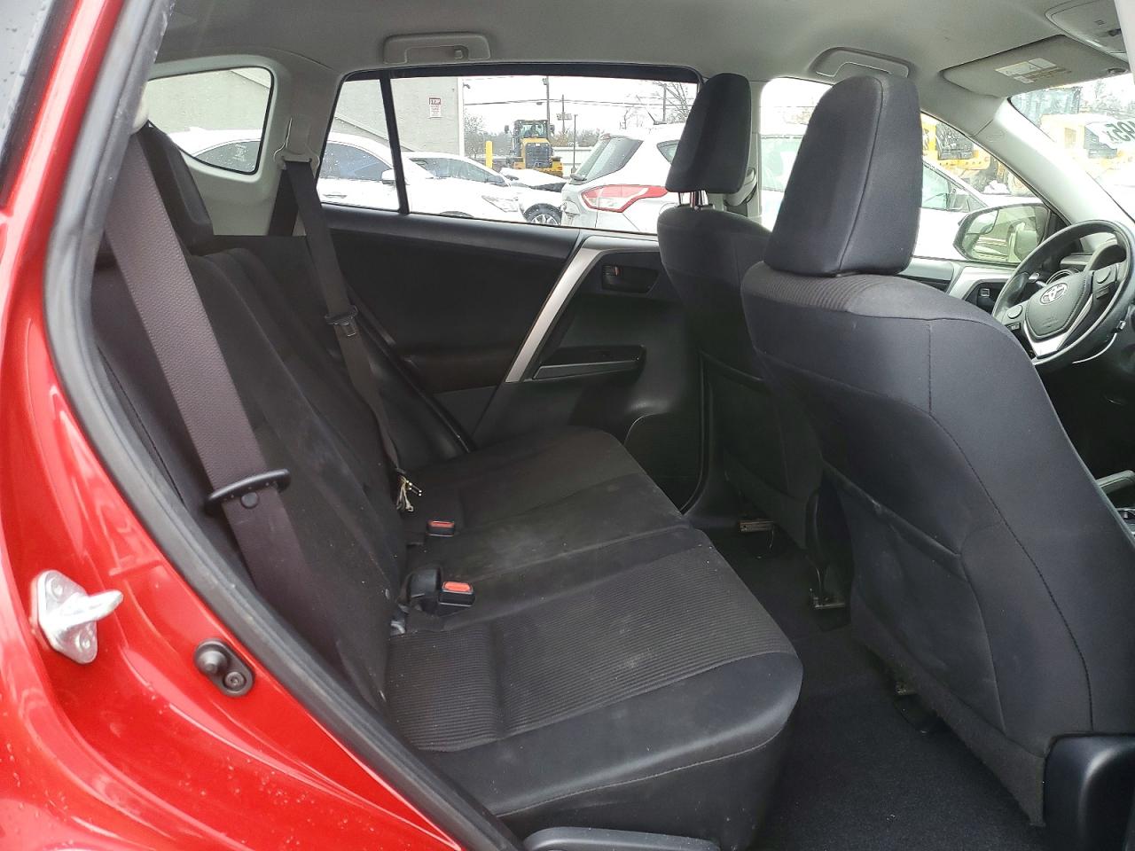 2016 TOYOTA RAV4 LE photo 11