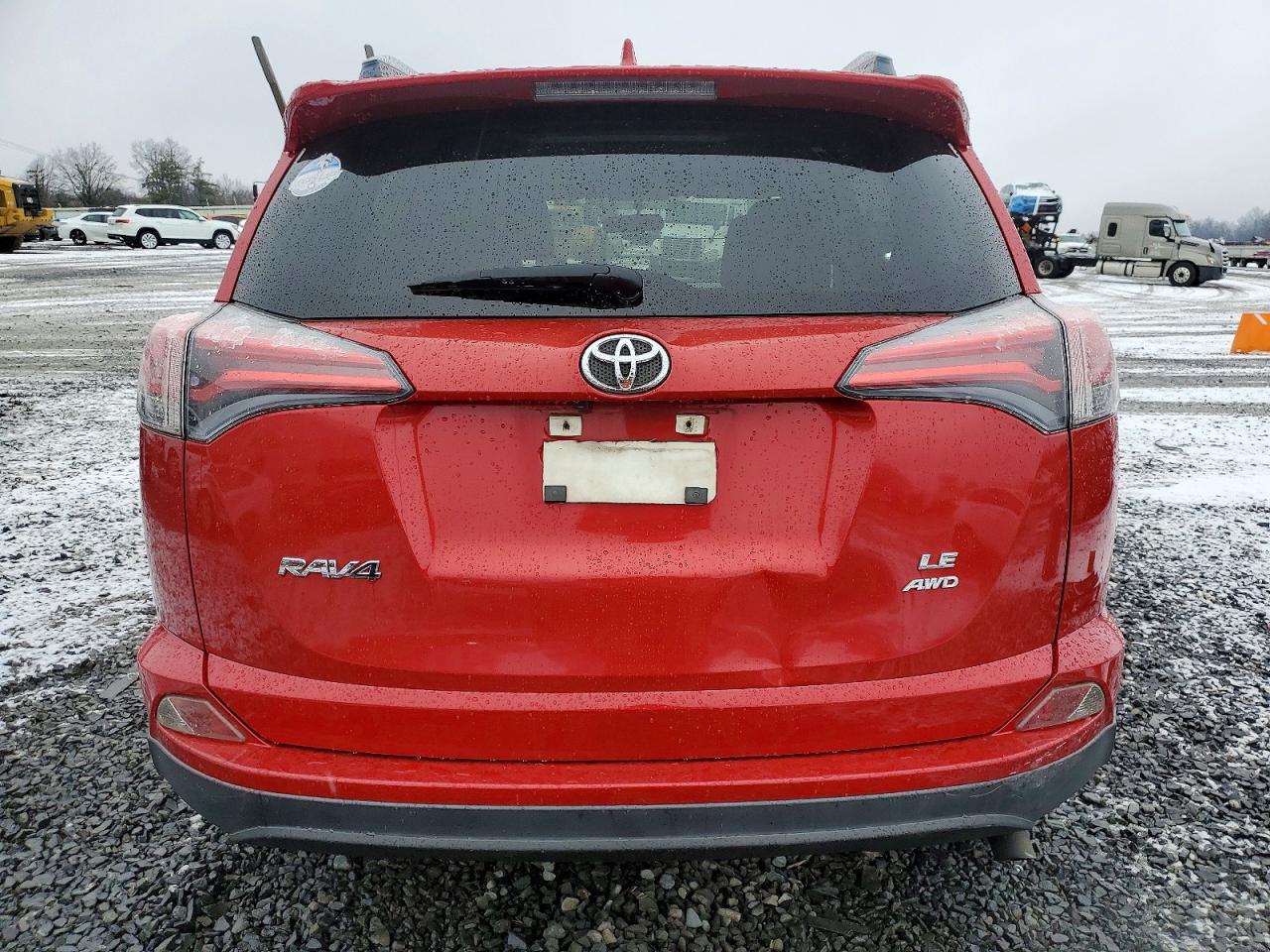 2016 TOYOTA RAV4 LE photo 6
